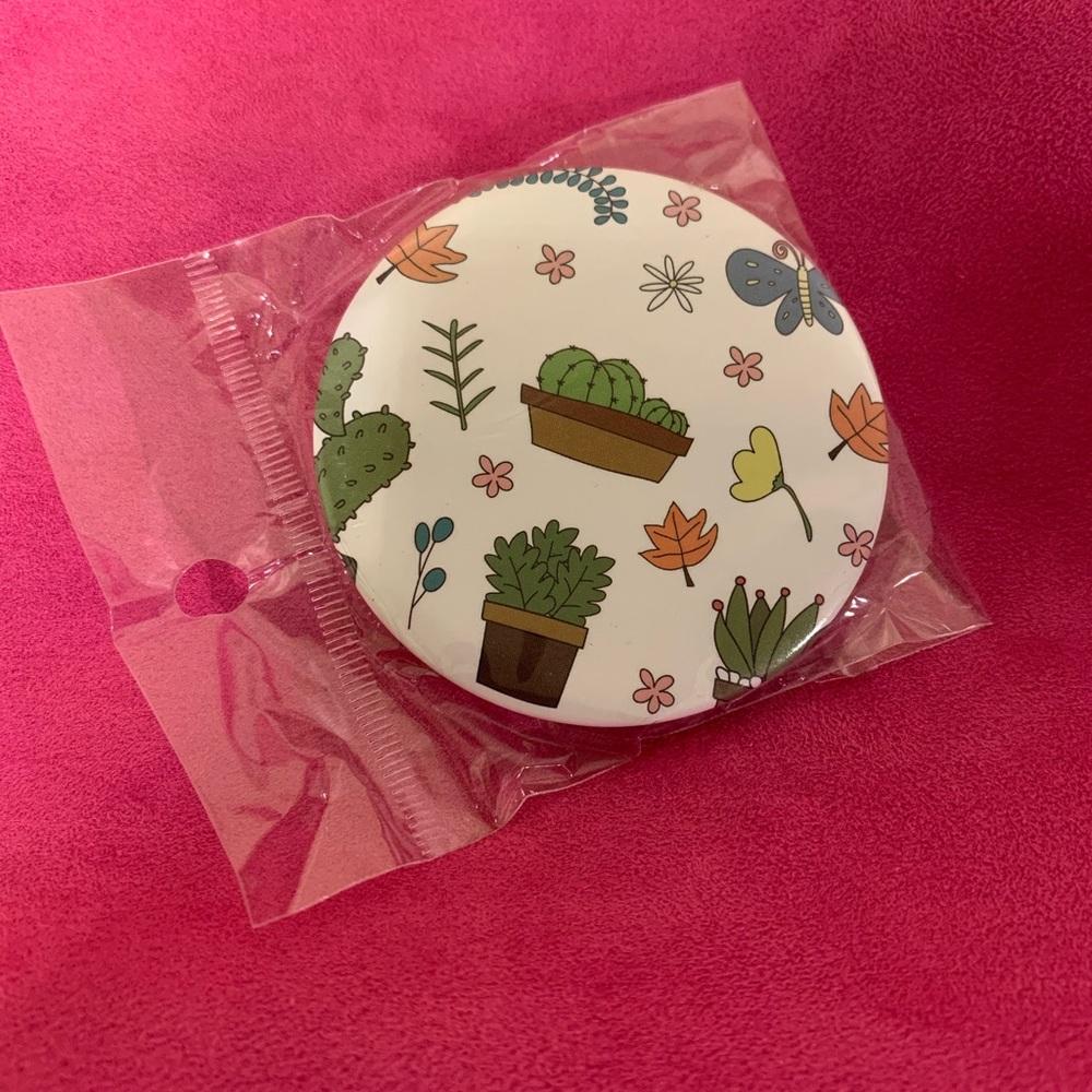 Portable Two-Sided Compact Mirror